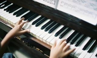 電子琴和鋼琴的區別 送愛音樂的你