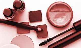 用化妝品過敏怎麼辦 檢測和預防方法如下