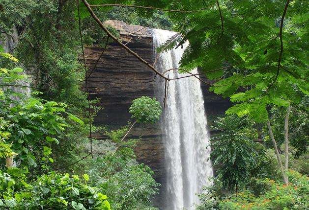 博迪瀑佈 Boti falls