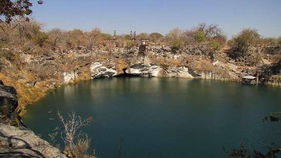 奧奇考圖湖 Otjikoto Lake