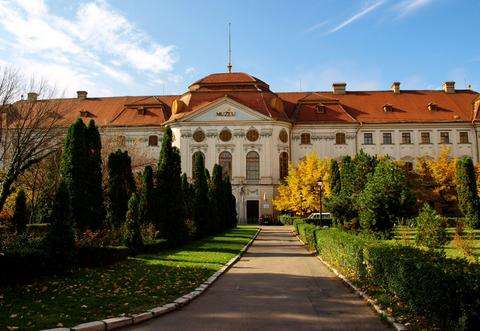 奧拉迪亞 Oradea