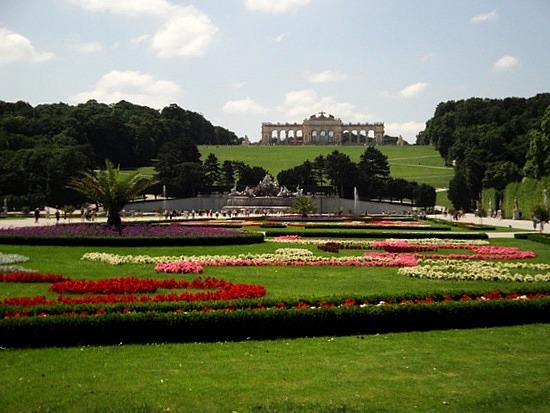 申佈倫宮殿和花園 Palace and Gardens of Schnbrunn
