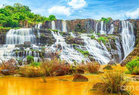 龐卡爾瀑佈 Pongour Waterfall