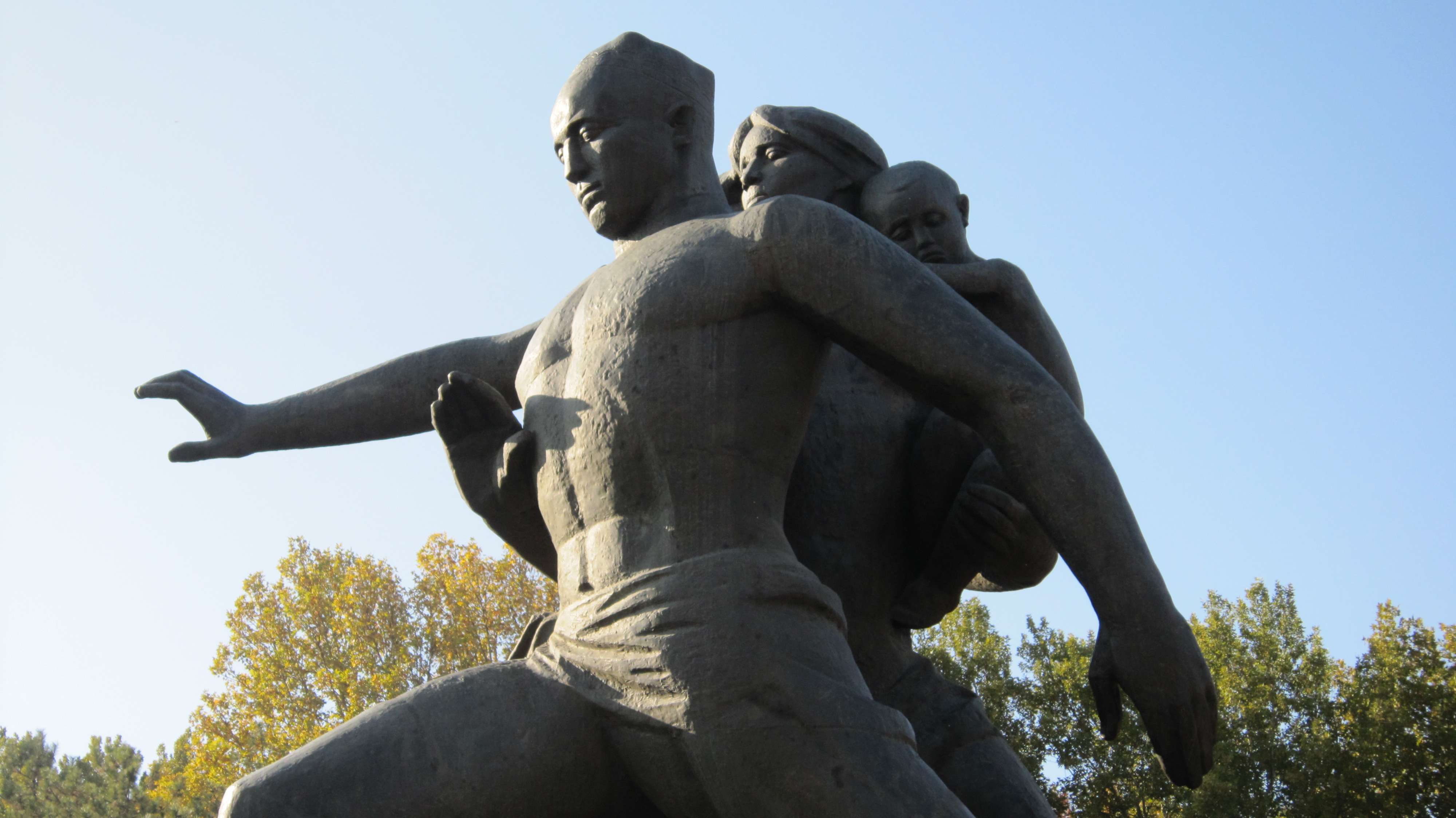 塔什幹地震紀念碑 Monument of Courage