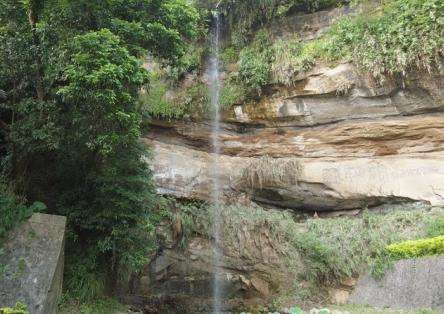 神仙瀑佈 Fairy Waterfall