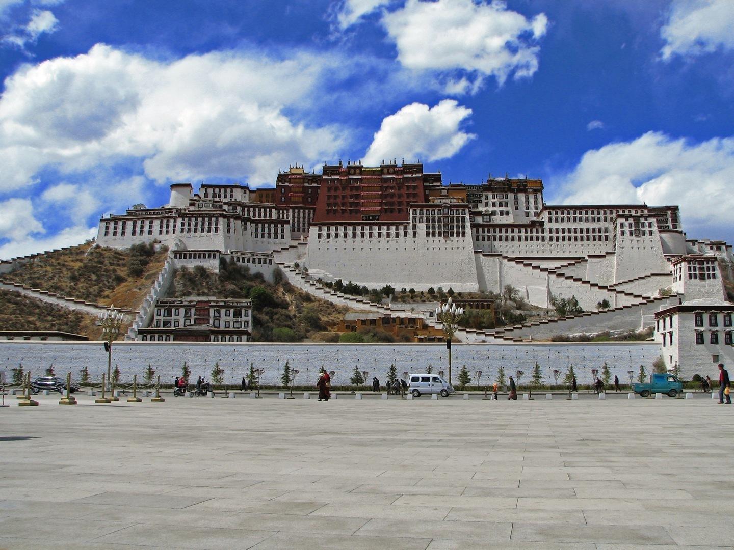 拉薩佈達拉宮歷史建築群 Historic Ensemble of the Potala Palace Lhasa
