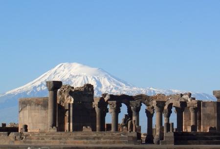 埃奇米河津教堂和茲瓦爾特諾茨考古遺址 Cathedral and Churches of Echmiatsin and the Archaeological Site of Zvartnots