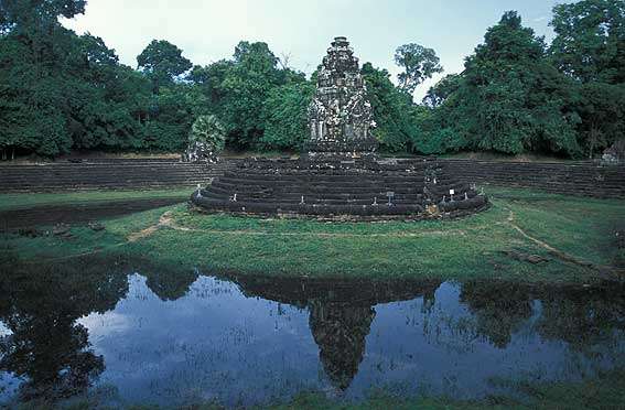 龍蟠水池 Neak Pean