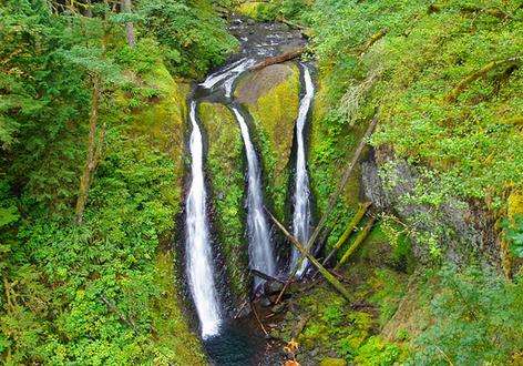 三條瀑佈 Triple Falls