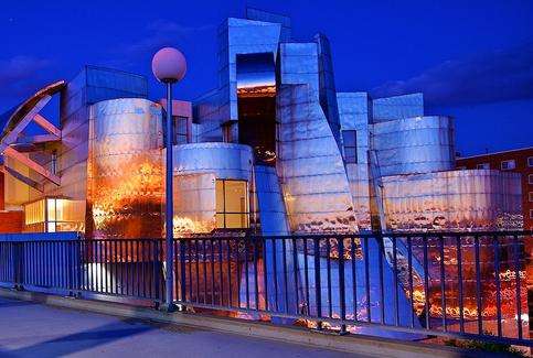 魏斯曼藝術博物館 Weisman Art Museum