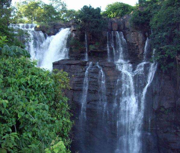 博阿利瀑佈 Boali Waterfalls
