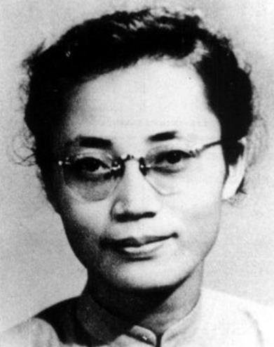 謝冰瑩 中國歷史上第一個女兵作傢