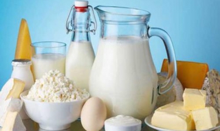 全脂奶粉和脫脂奶粉的區別有哪些 胖的人該怎麼選擇