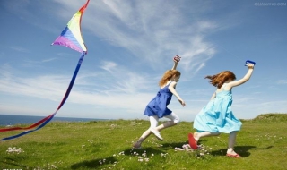 放風箏技巧 怎樣才能夠讓自己的風箏飛的又高又遠呢？