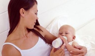寶寶不吃奶怎麼辦 友善溫和的態度
