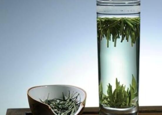 早晨起來喝茶水好嗎