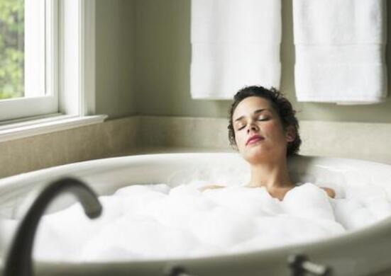 洗冷水澡能減肥嗎