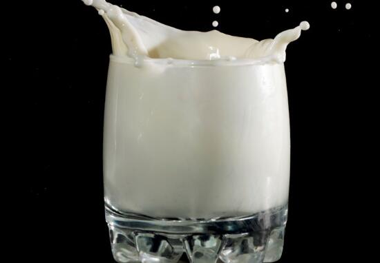 過期牛奶中毒怎麼辦