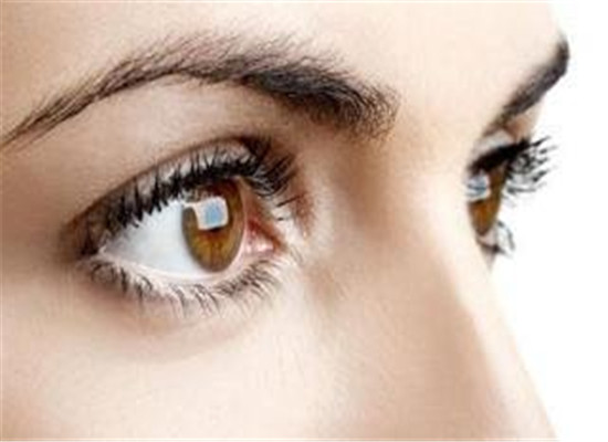 眼睛水腫怎麼辦 早上消眼腫方法