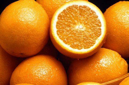 小孩感冒發燒能吃橙子嗎