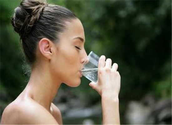 這樣多喝水 治療疾病提高免疫力