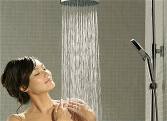 幾個洗澡的方法 能讓全身達到美白效果