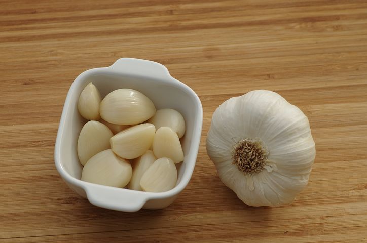 大蒜不能和哪些食物一起吃