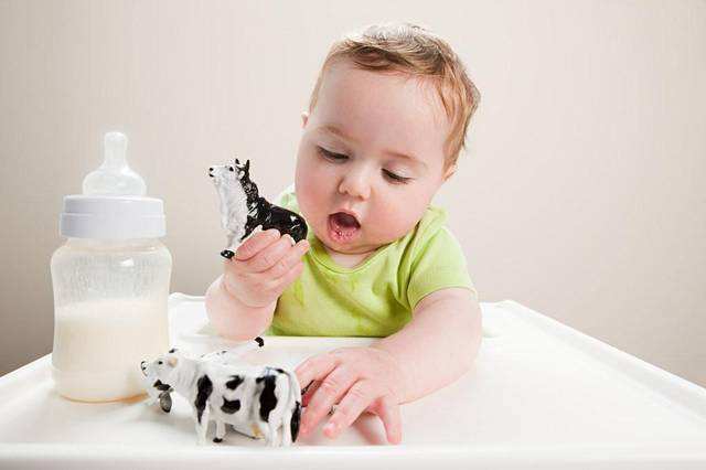 寶寶吃奶鼻子不通氣怎麼辦