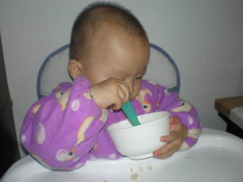 1歲半寶寶不愛吃飯怎麼辦