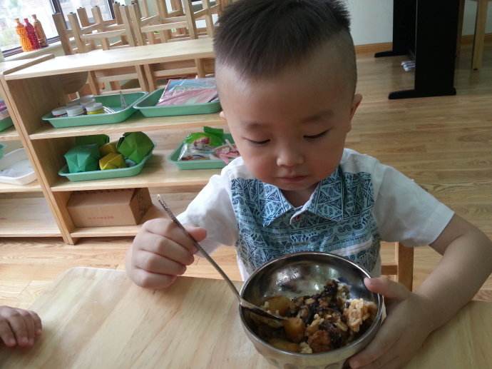 1歲寶寶不愛吃飯怎麼辦