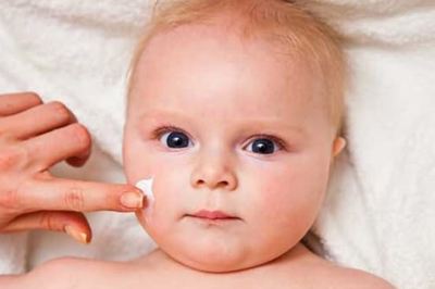 寶寶幹濕疹是怎麼引起的
