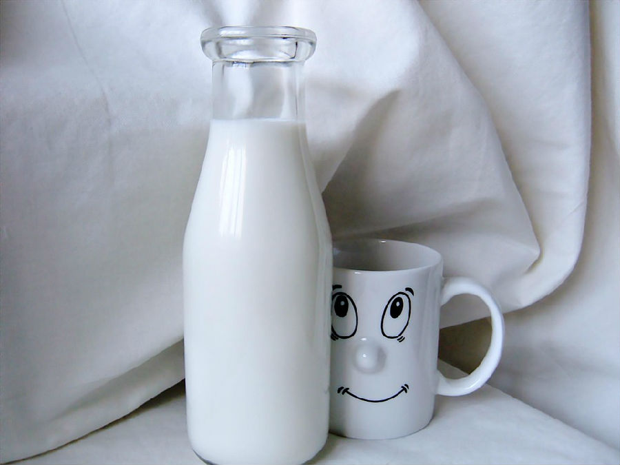 孩子發燒能喝牛奶嗎