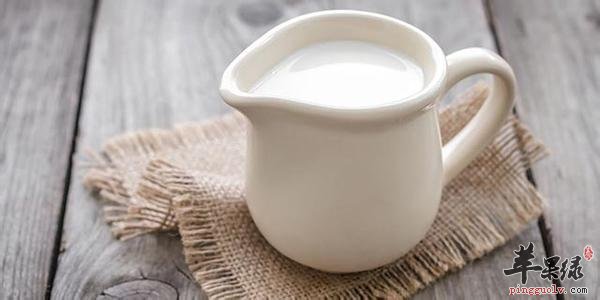 牛奶過期能洗臉 註意細節更有效