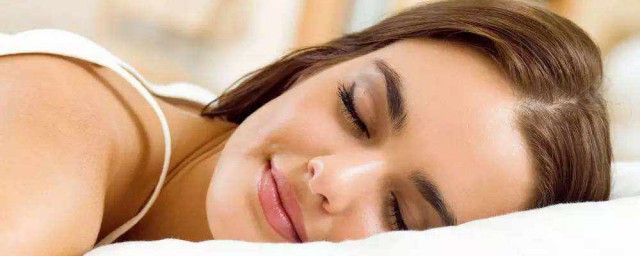 睡前不洗臉的好處有哪些 我們應該如何正確睡前洗臉