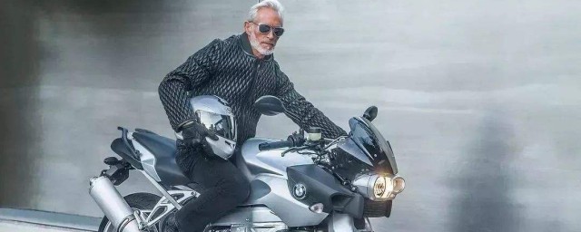 適合60歲男人的摩托車 為什麼