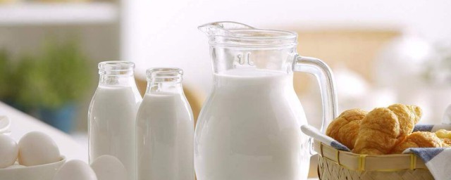 乳腺癌癥能喝牛奶嗎 答案是肯定的