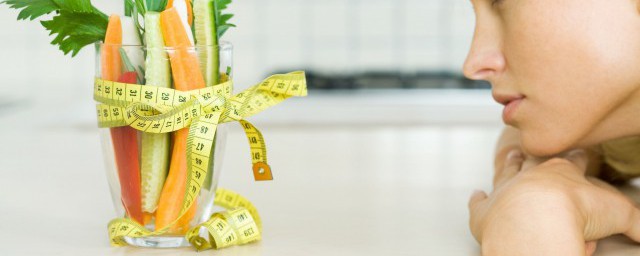 倪萍減肥餐一日三餐食譜 關於減肥減脂的食譜