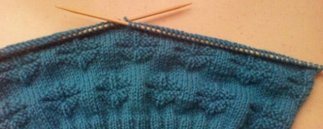 寶寶連帽毛衣開衫的編織 教你5步完成寶寶連帽毛衣開衫的簡單編織
