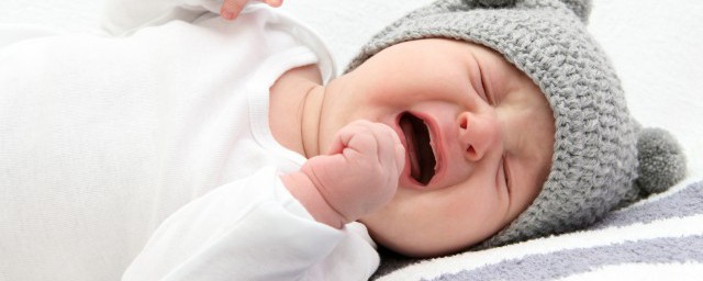 為什麼寶寶喉嚨口腔上有紅點 可能是這兩個原因