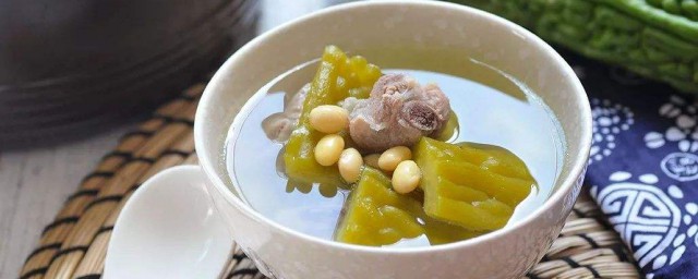 苦瓜黃豆的做法 可以和排骨一起熬成湯