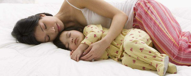 分房睡的年齡多大合適 孩子幾歲可以分房睡