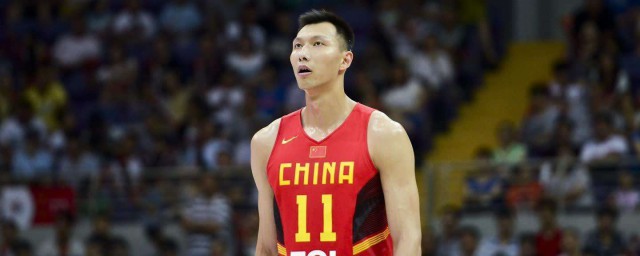 易建聯在nba打瞭幾年 以及他打球經歷簡介