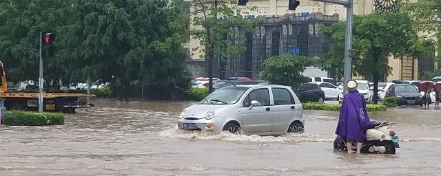 夢見大水淹路在水裡走 周公解夢