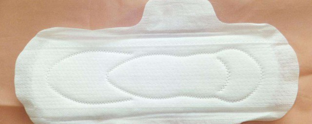 衛生巾是怎麼吸水的 作為女人的你必須瞭解