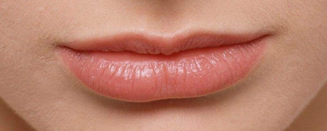 嘴唇泛白是什麼原因 快看看你的身體是哪種狀況