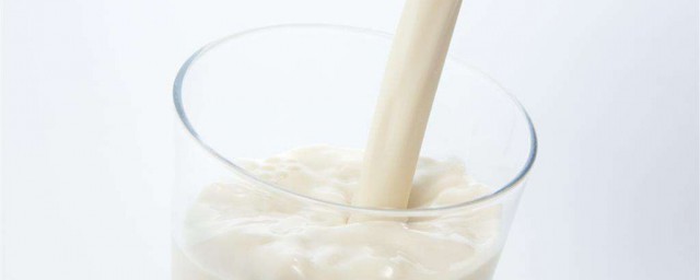牛奶怎麼加熱比較好 怎樣才能守住營養