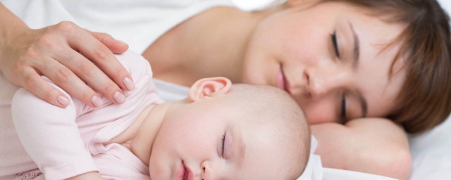 40天的寶寶不吃夜奶正常嗎 寶寶吃夜奶的危害