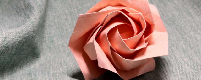 方形簡單折玫瑰花 試試這個折法！
