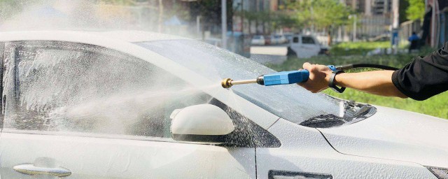 自己洗車的6個步驟 自己洗車要註意的六個步驟