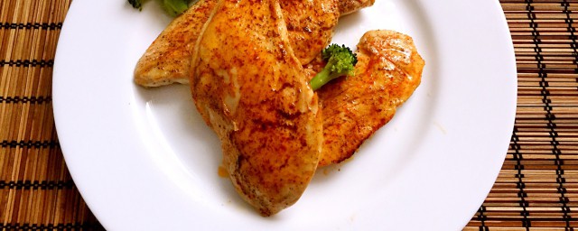 雞胸肉減肥健身餐做法 雞胸肉減肥健身餐怎麼做